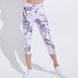 Peloton x WITH Tie Dye Burst Capris